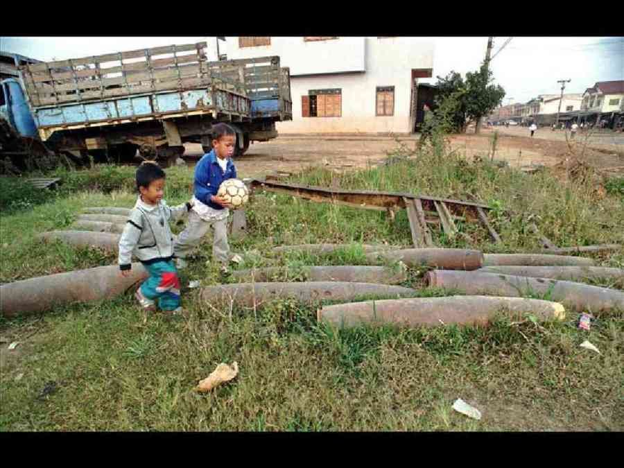 50 বছর আগে থেকে দক্ষিণ -পূর্ব এশিয়ায় আমাদের অনাবিষ্কৃত বোমা আজও মানুষকে হত্যা করে